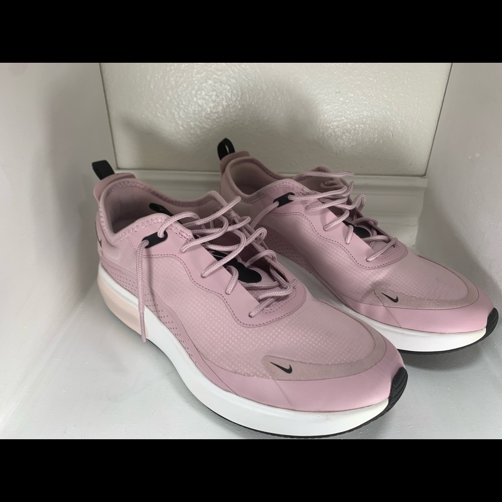 Nike Women’s Air Max Dia